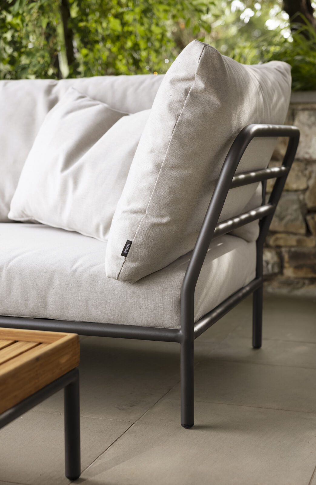 LEVEL Outdoor Corner