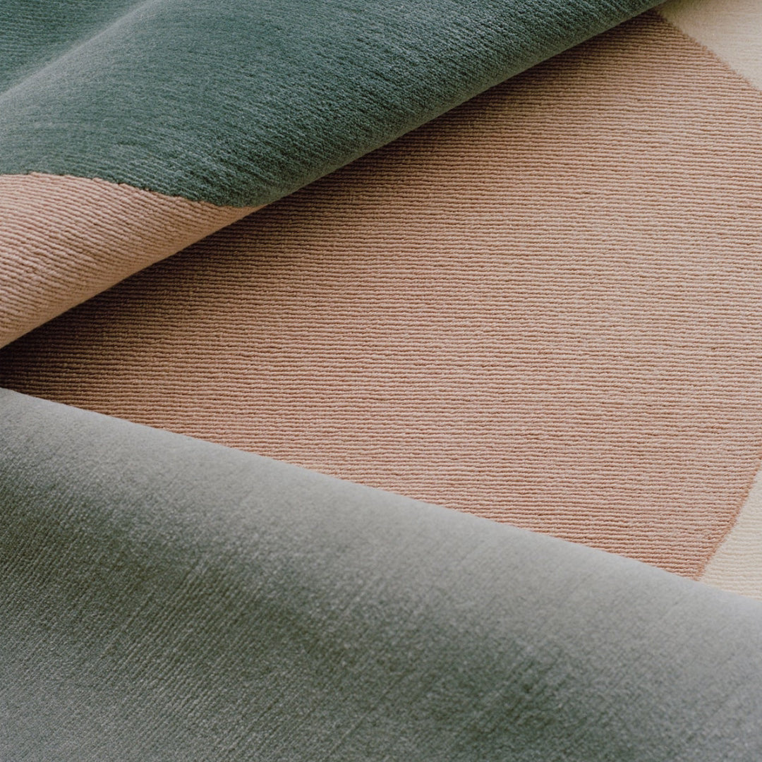 Diffused Aura Rug