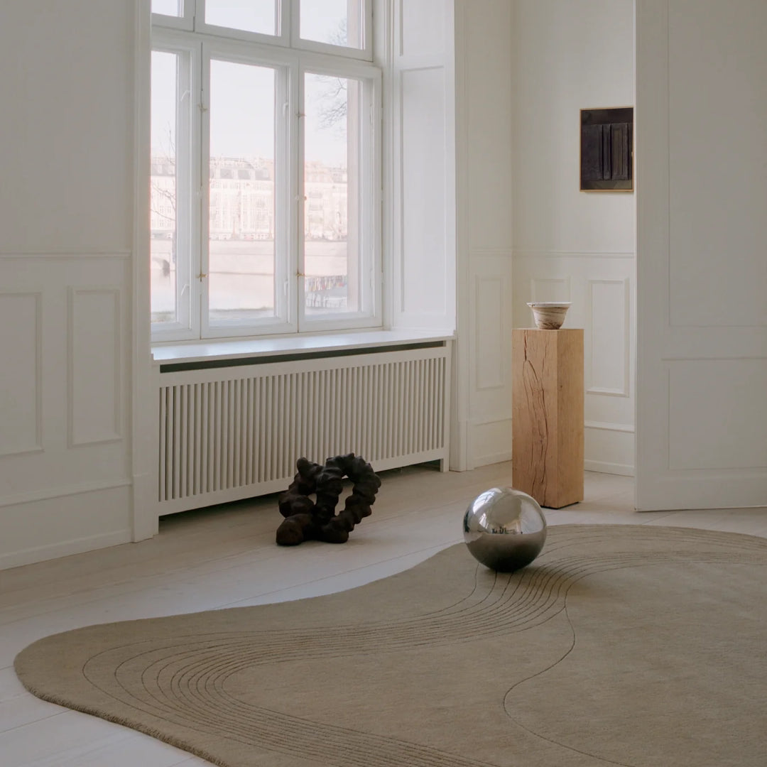 Fluid Arc Rug