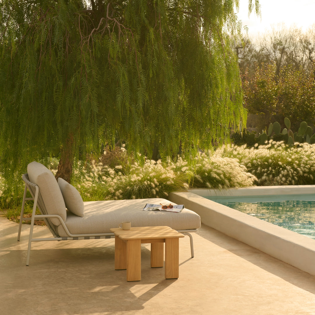 Assemble Coffee Table