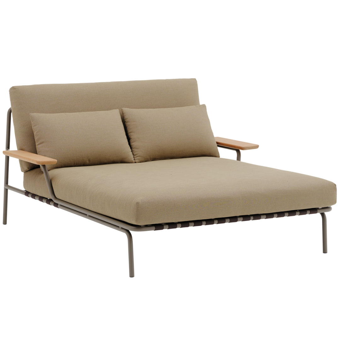 Settle Lounge Bed w/ Armrest