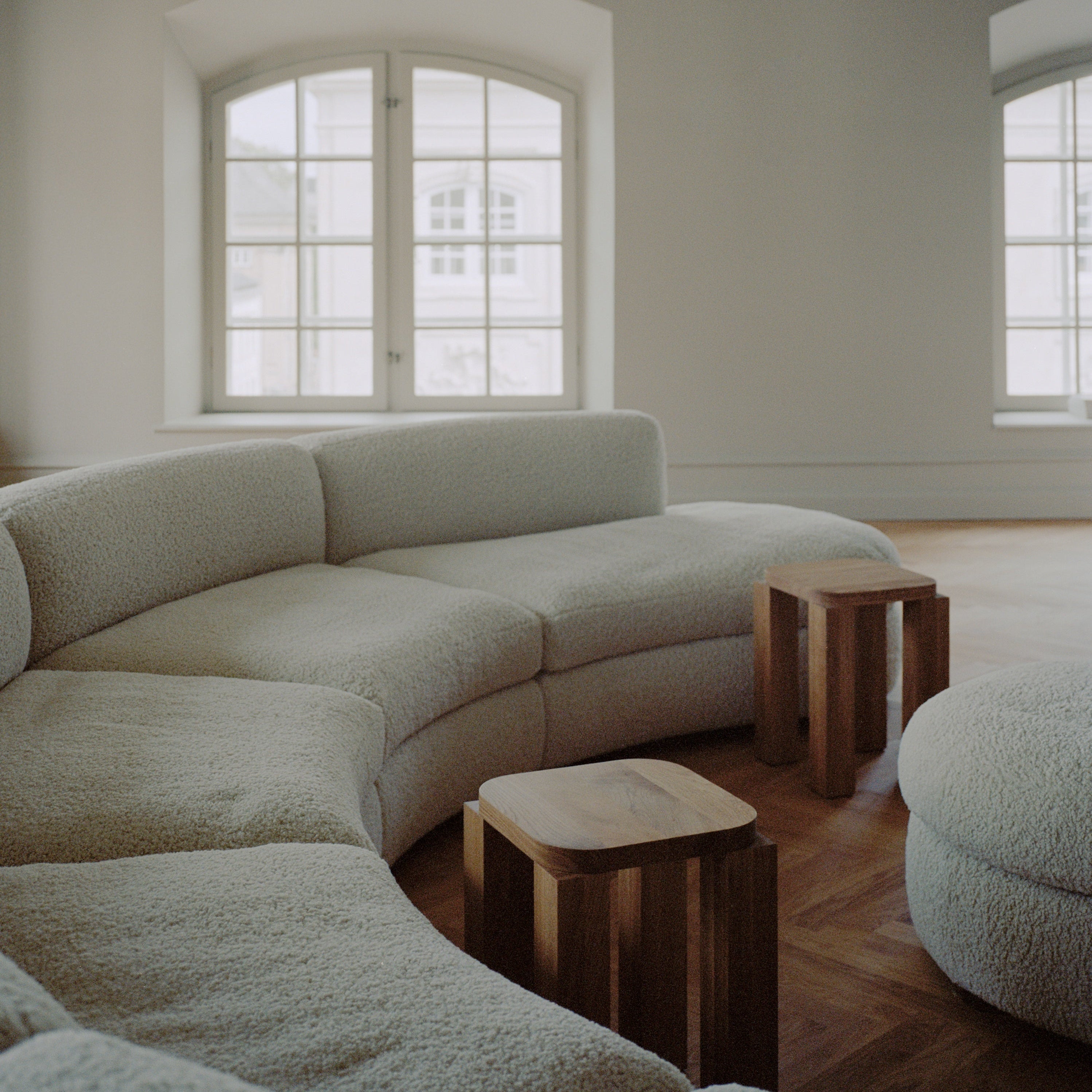 Coda Modular Sofa - Curved Open End Right, Module 42