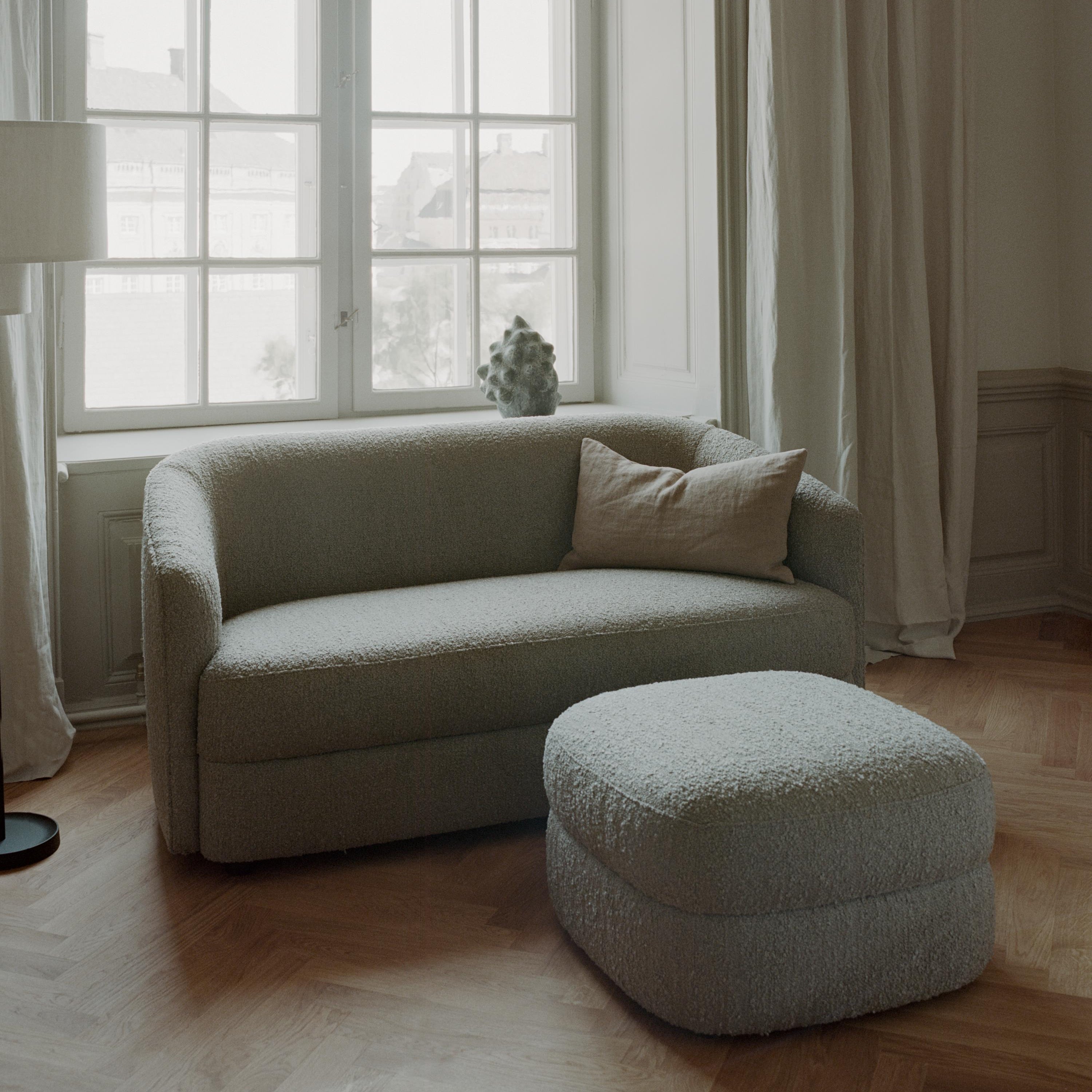 Covent Pouf Small