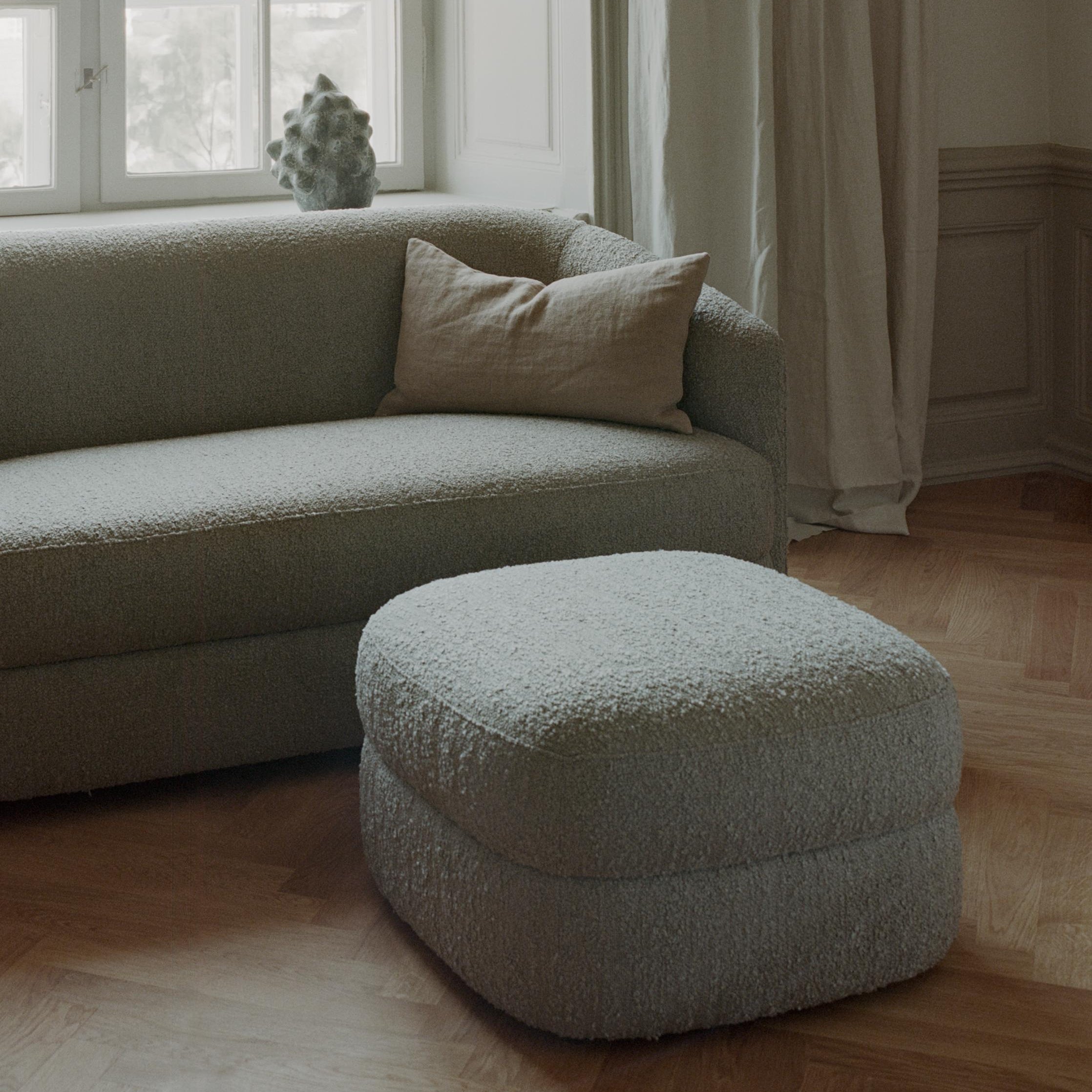 Covent Pouf Small