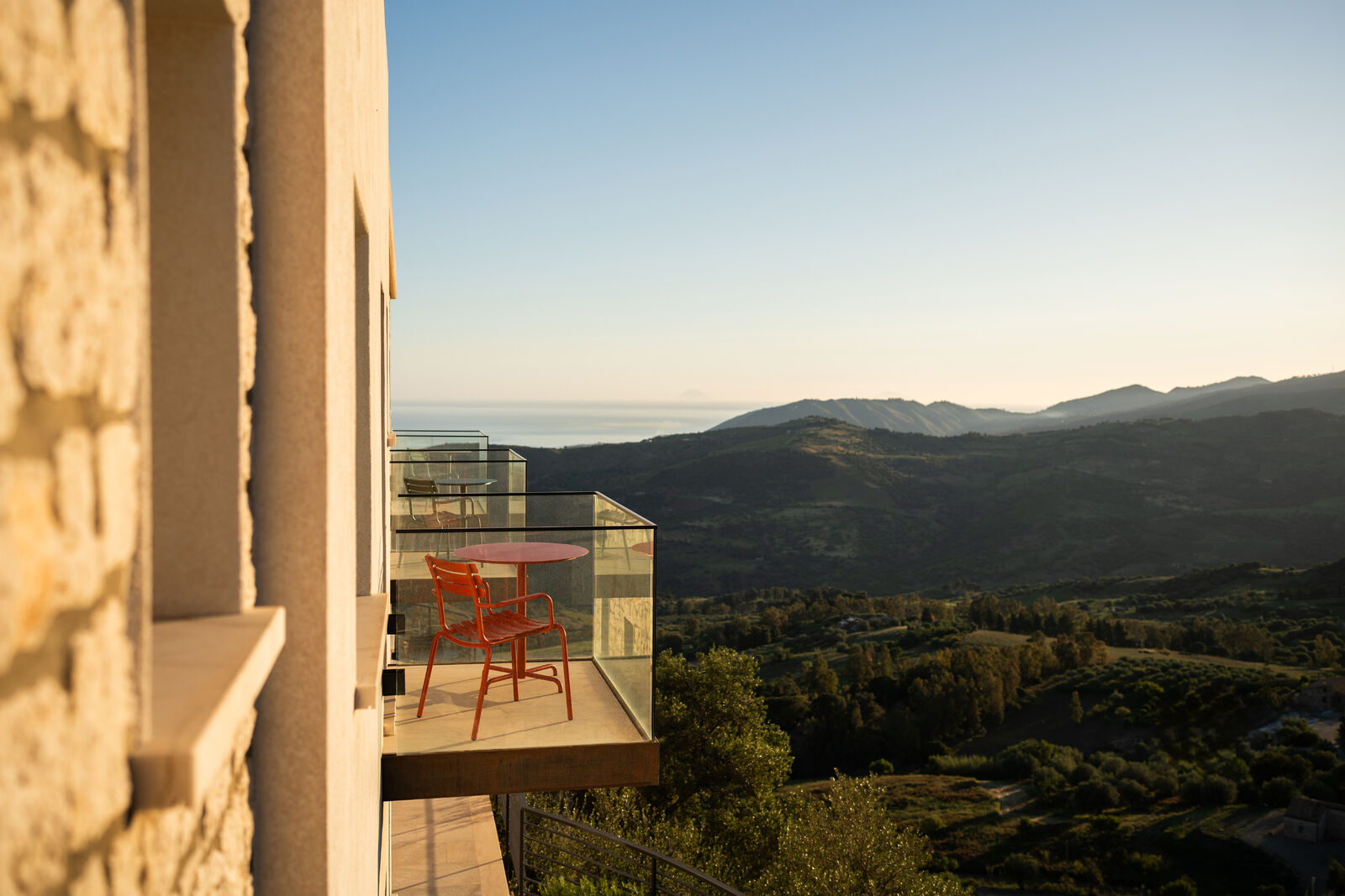 PICO Round Outdoor Café Table