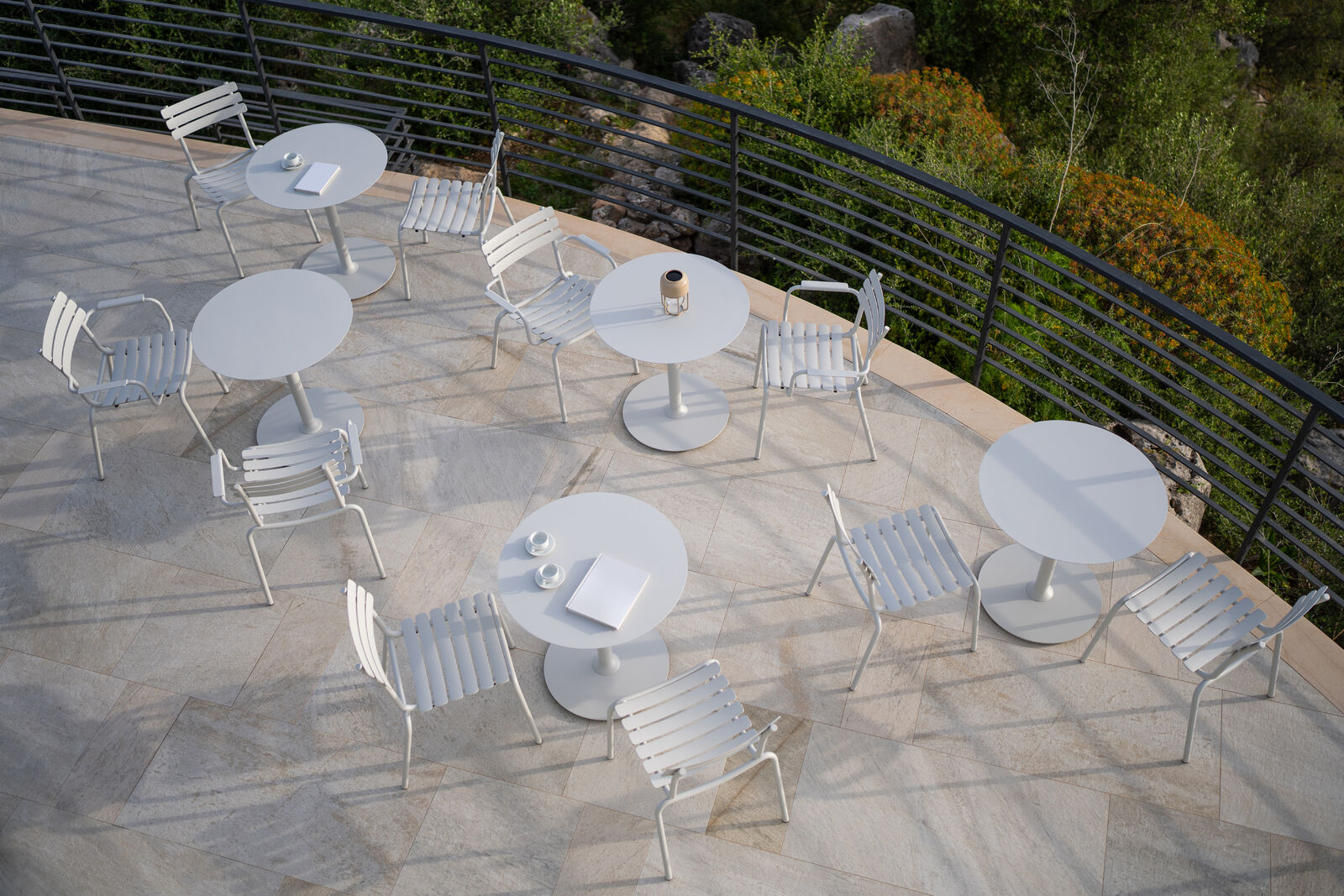 PICO Round Outdoor Café Table