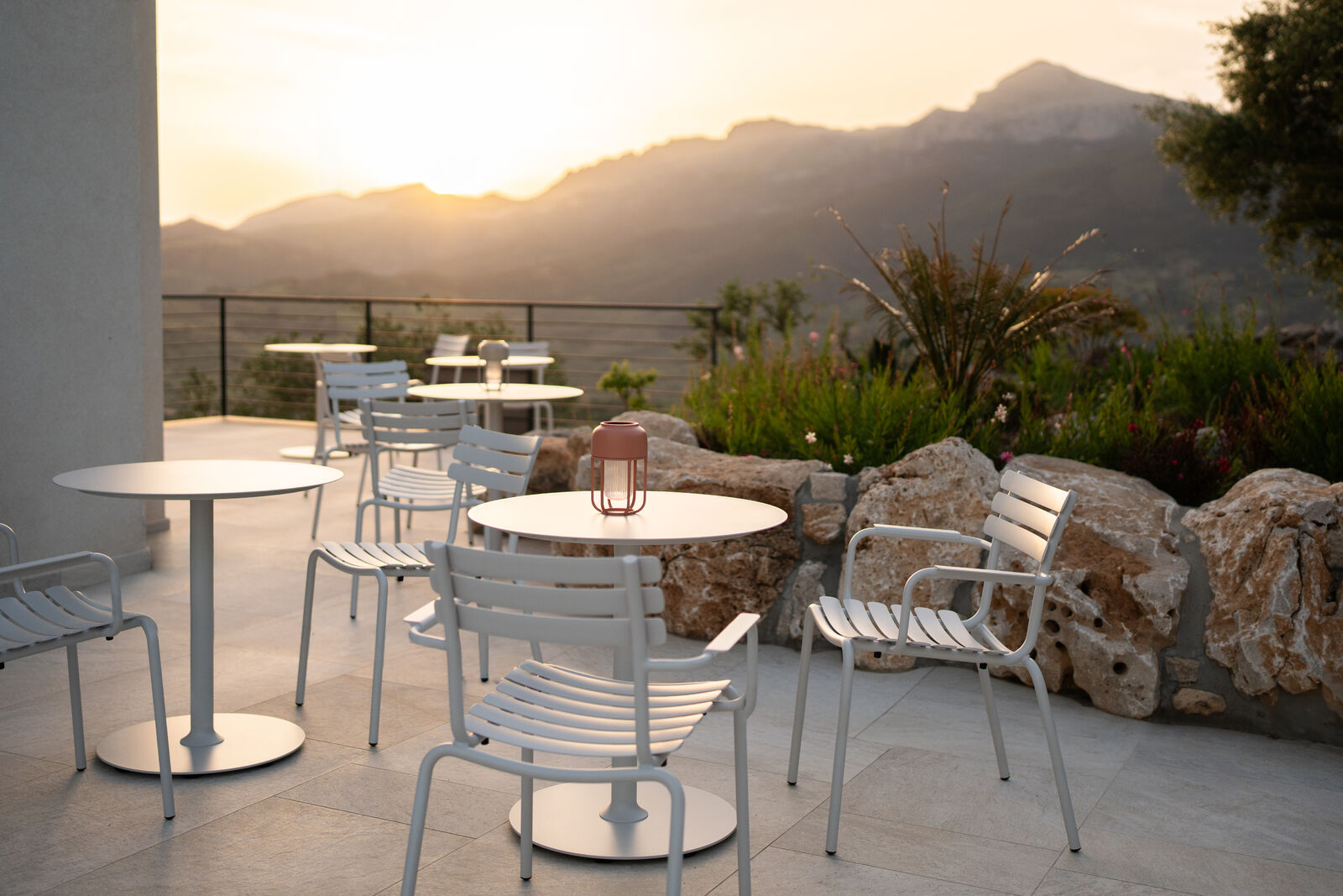 PICO Round Outdoor Café Table