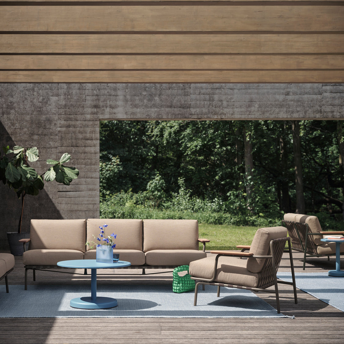 Settle Lounge Chair w/ Armrest