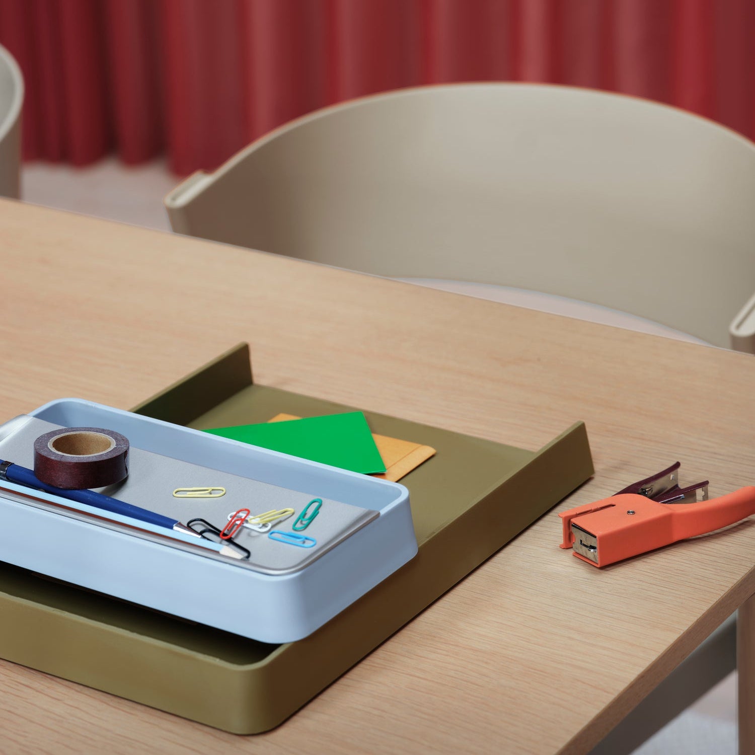 Arrange Desktop Series - Batten Home