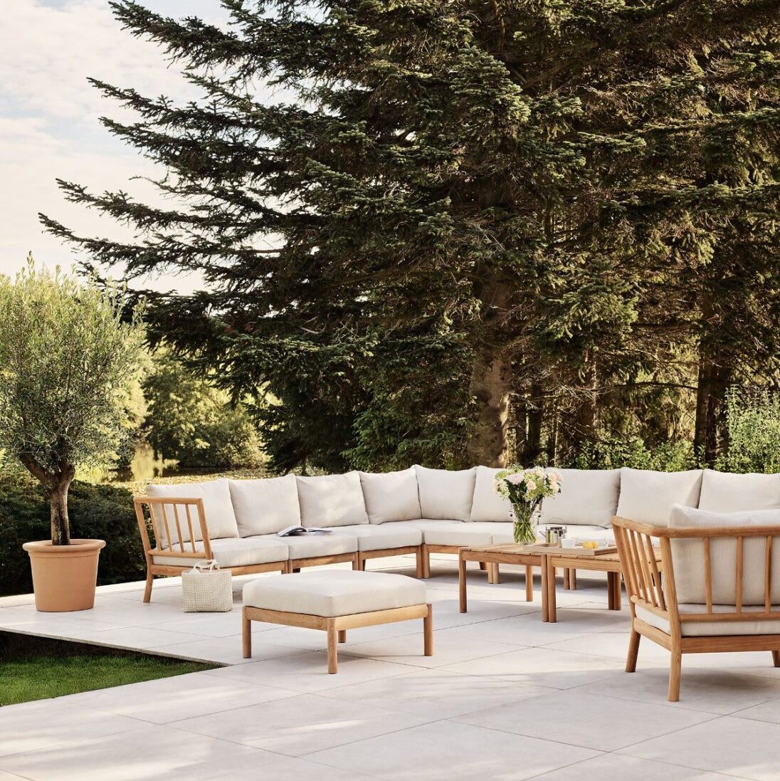 Tradition Outdoor 6-Seater Sofa Configuration 3