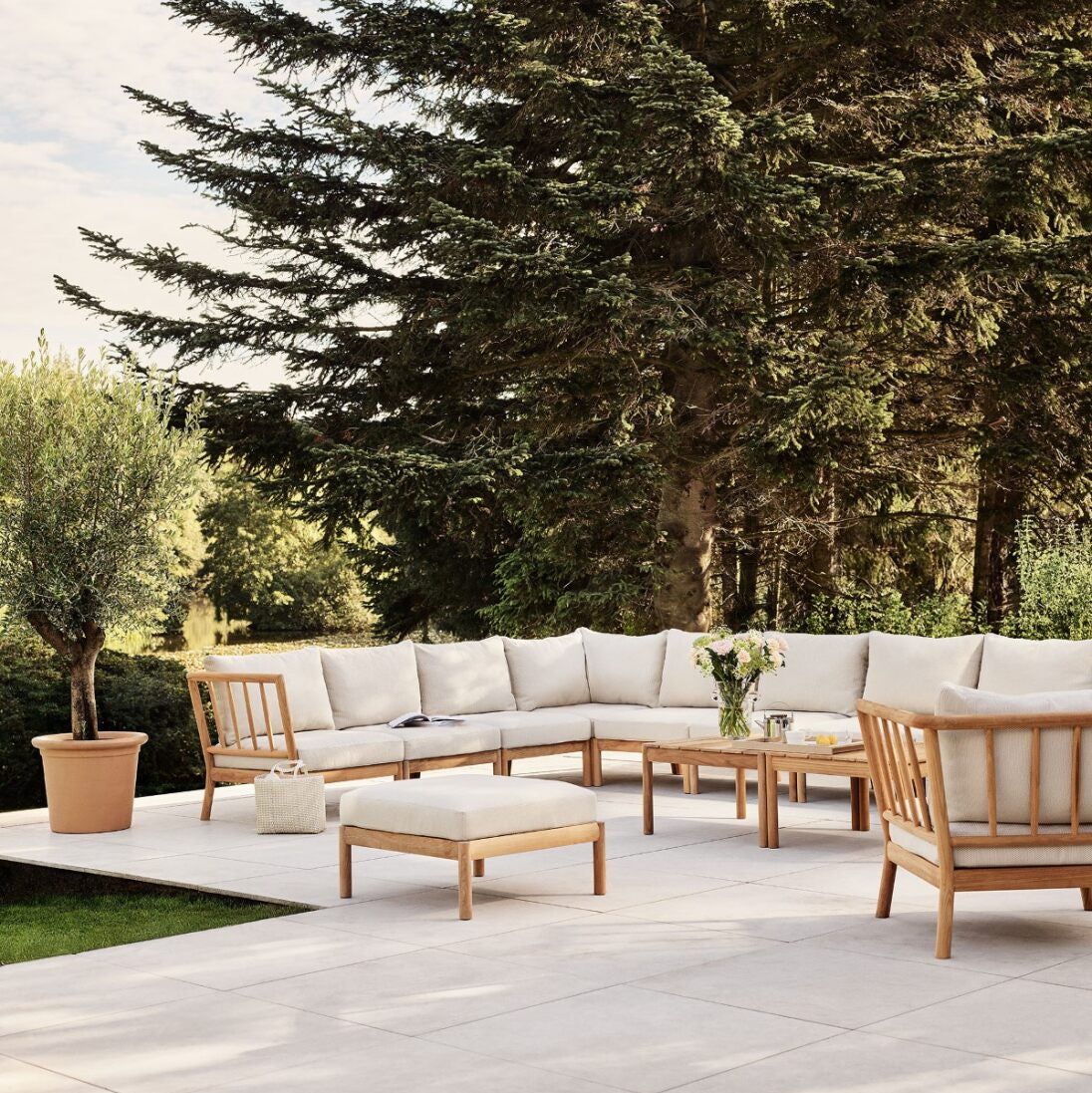 Tradition Outdoor 4-Seater Sofa Configuration 2