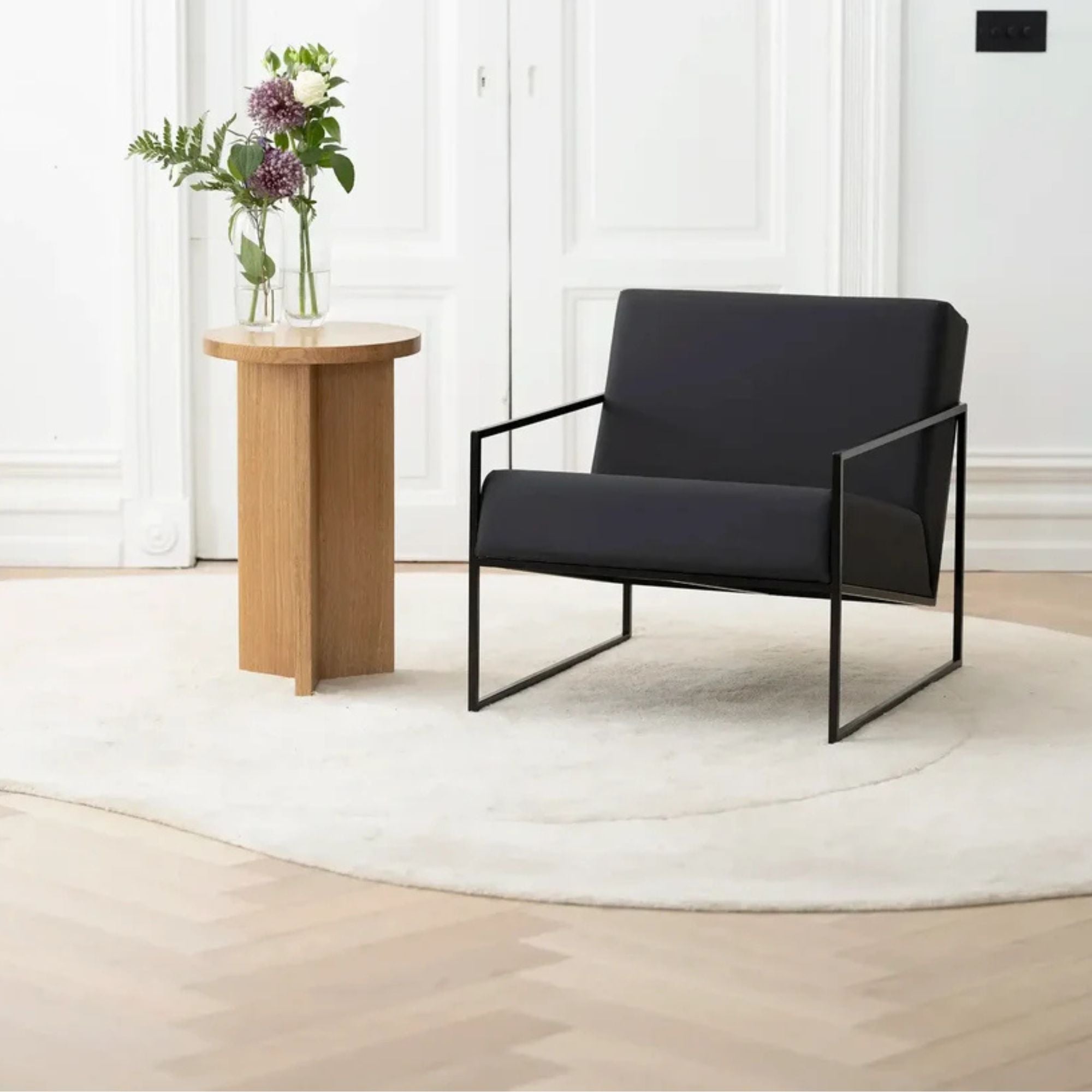 Einar Lounge Chair
