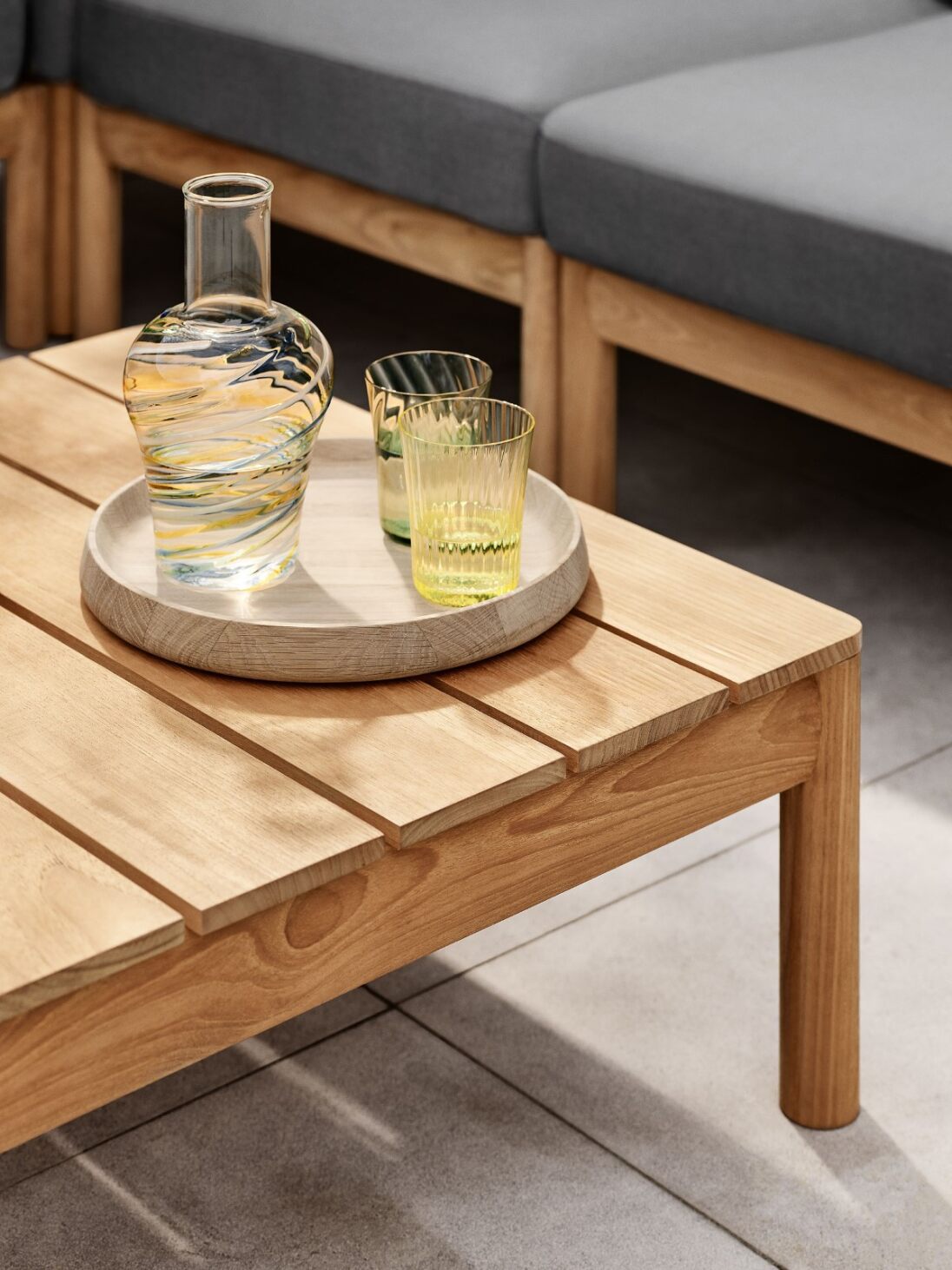 Tradition Lounge Table