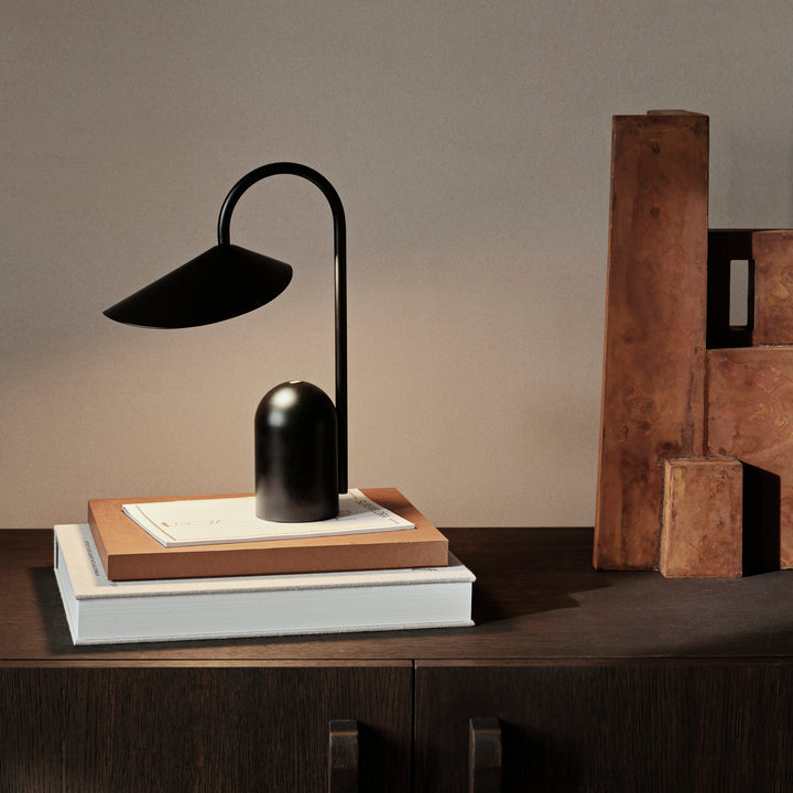 Arum Portable Lamp