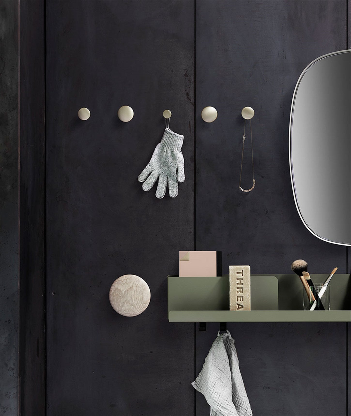 Dots Metal - Small - Batten Home