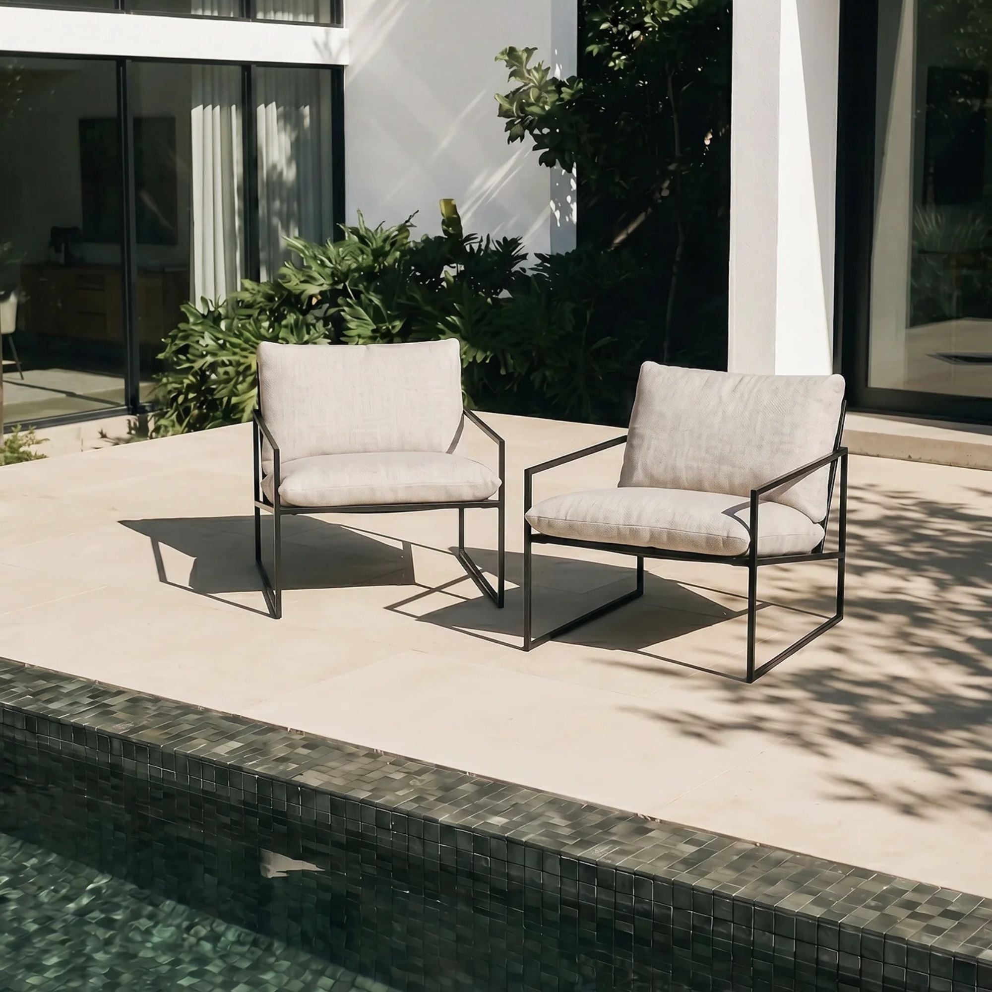 Kenny Outdoor Lounge Chair