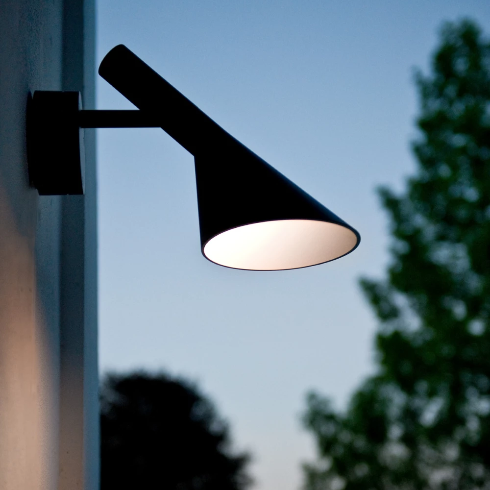 Louis Poulsen AJ50 Outdoor Wall Lamp - Batten Home