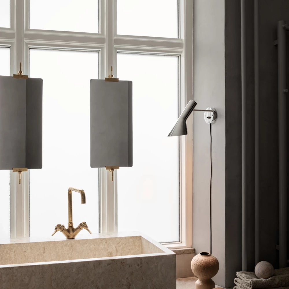 AJ Wall Lamp - Batten Home