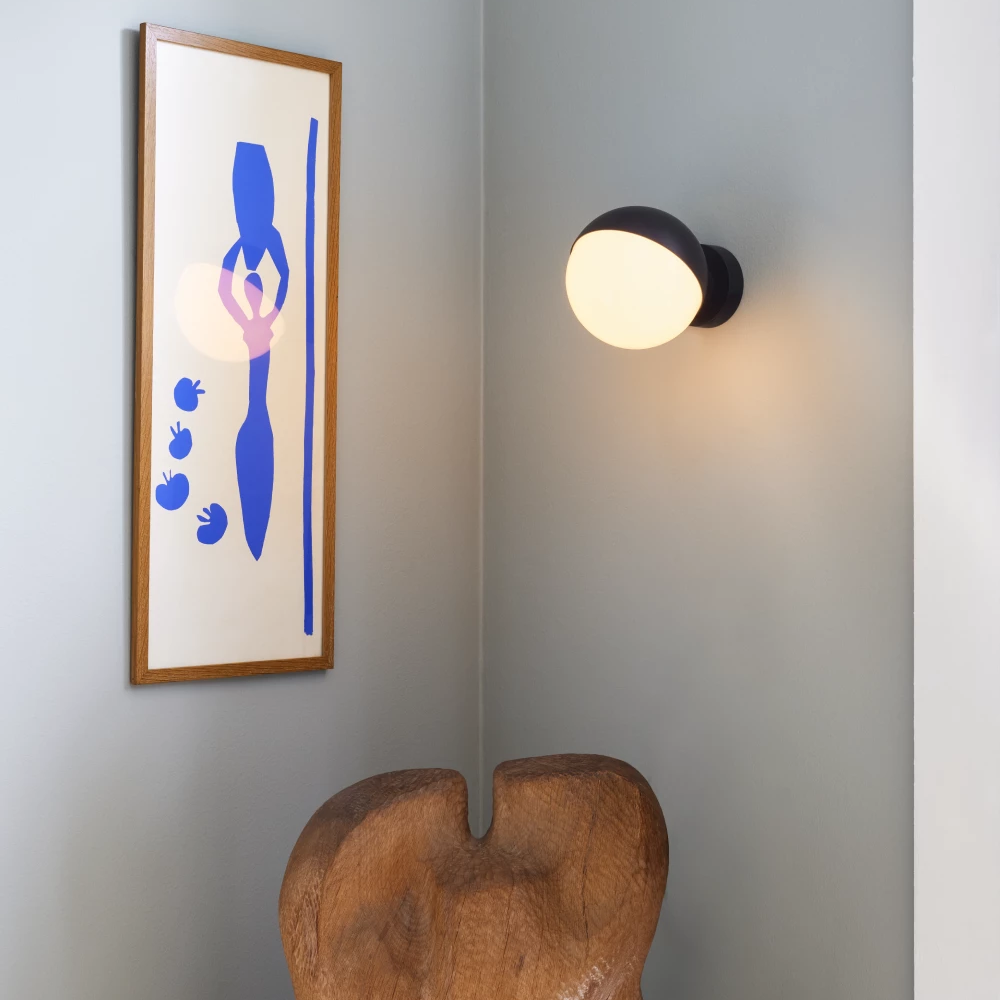 VL Studio Wall