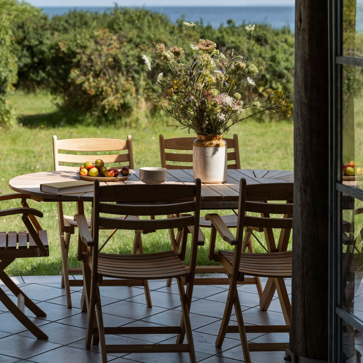 Selandia Armchair