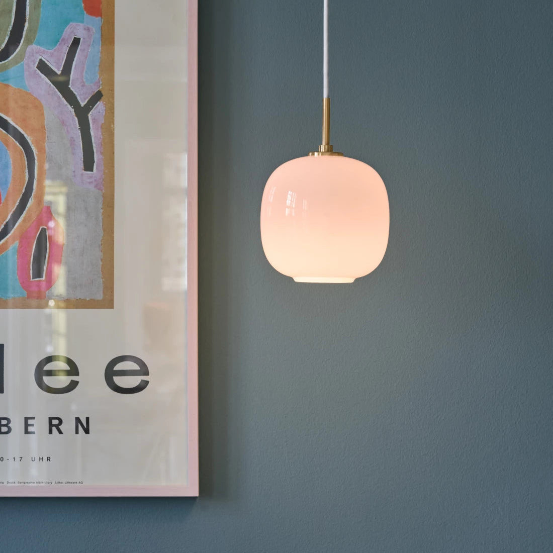 VL45 Radiohus Pale Rose Pendant
