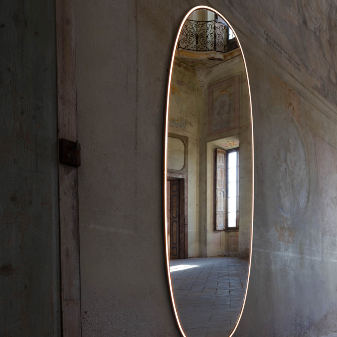 La Plus Belle Wall Mounted Mirror With LED Lights