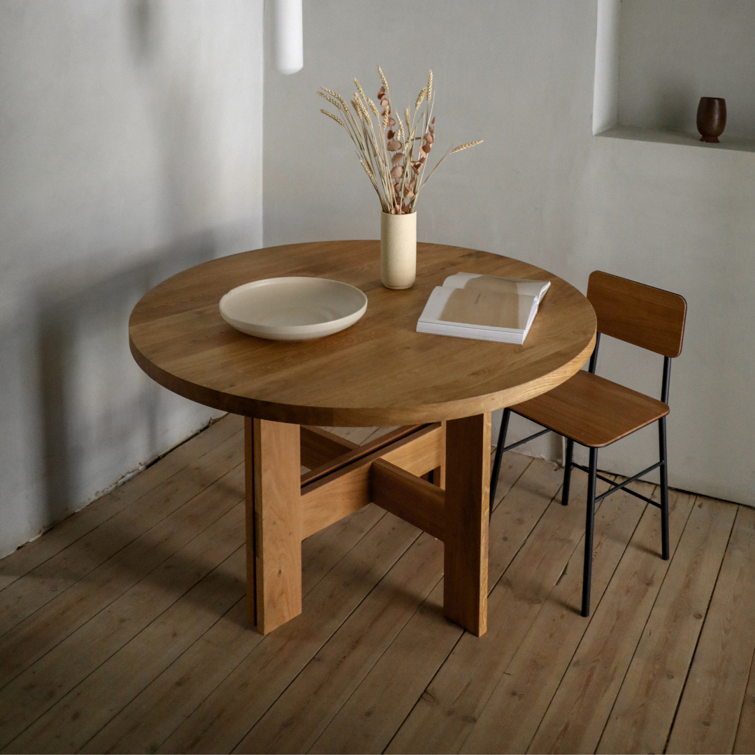 Farmhouse Round Trestle Table