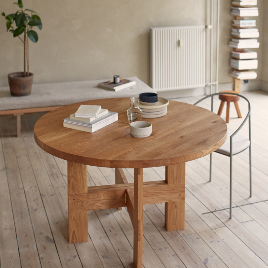Farmhouse Round Trestle Table