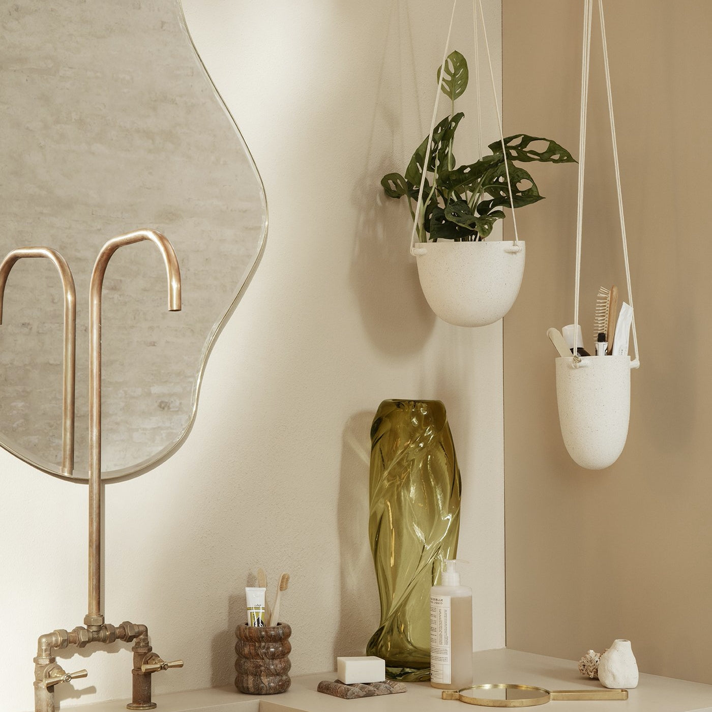 Speckle Hanging Pot - Batten Home