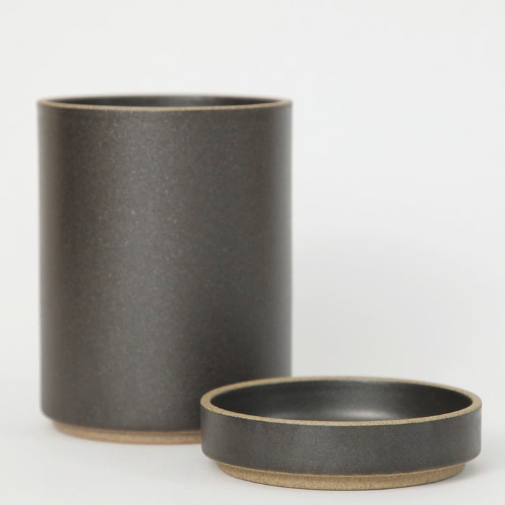 Hasami PorcelainSmall Planter and Saucer Set in Black - Batten Home