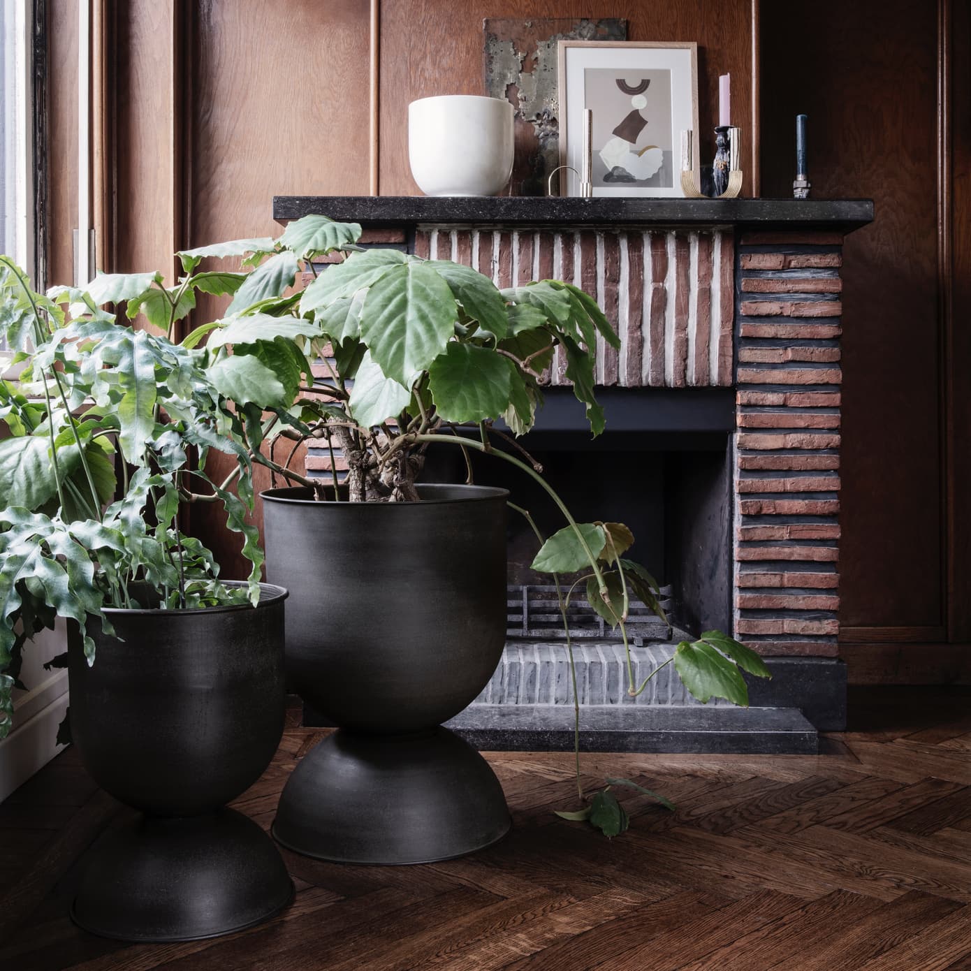 Ferm LivingHourglass Pots - Batten Home