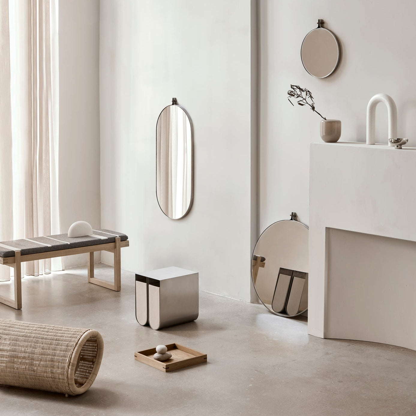 Dowel Mirror Round, Capsule - Batten Home