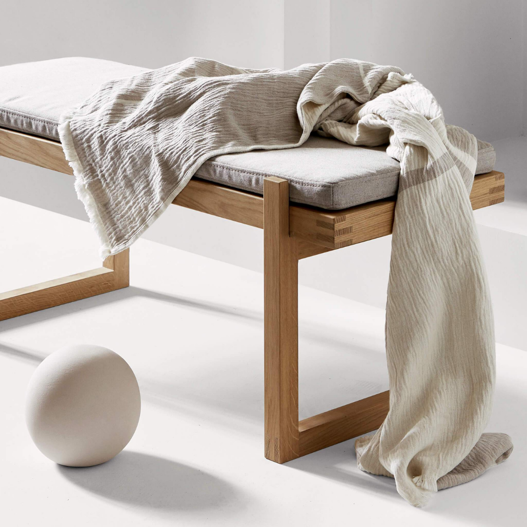 The Globe Sculpture by Kristina Dam is a beautifully simple sculpture. Its smooth shape flows organically without rigidity and is intensely attractive when displayed in the modern and minimalistic home.