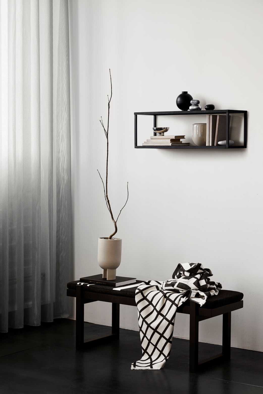 Serene Flowerpot XL Sand