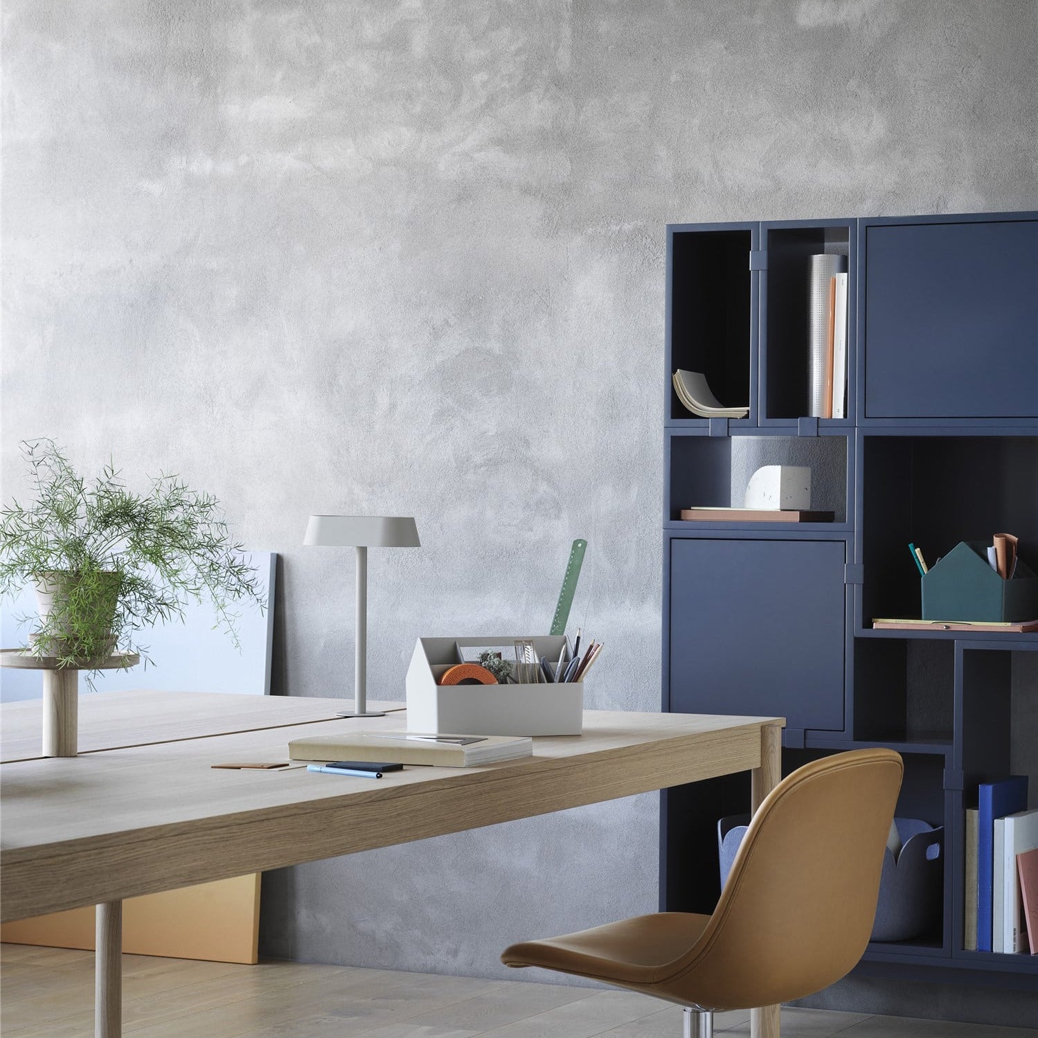Linear Table Lamp - Batten Home