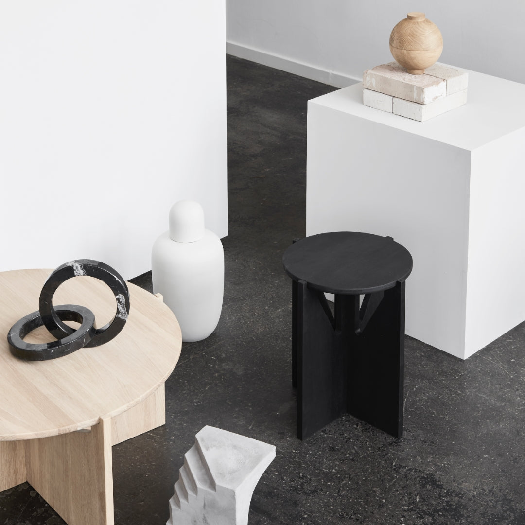 Kristina DamTable Oak - Batten Home