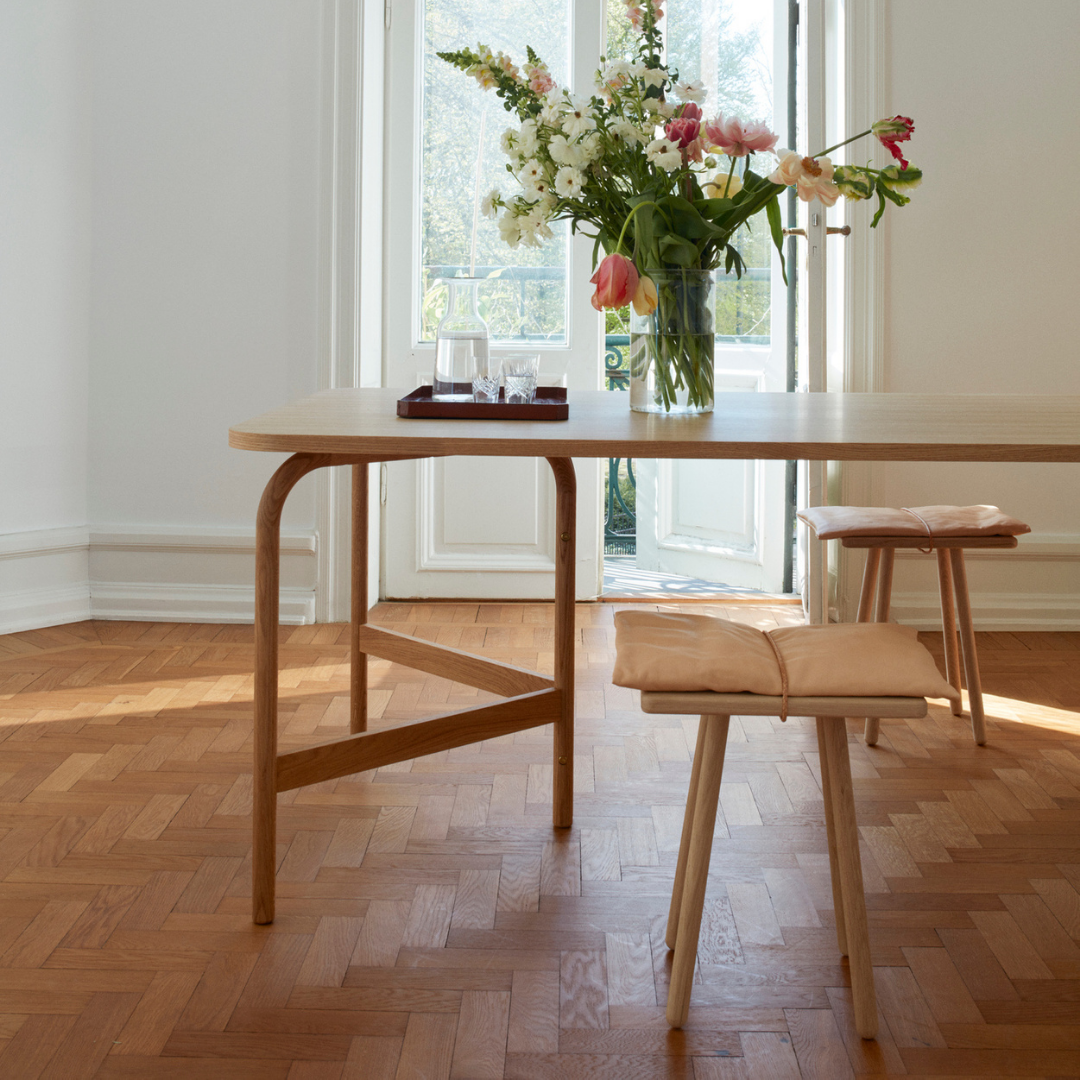 The Skagerak Aldus Table 180 is a beautiful oak dining table with trestle style legs and soft rounded edges which offers classic Scandinavian styling and simplicity. Manufactured by Skagerak of Denmark, the Aldus table offers plenty of room for 4-6 people and it's solid oak legs feature adjustable legs which allows you to level the table perfectly, avoiding wobbles from uneven floors.