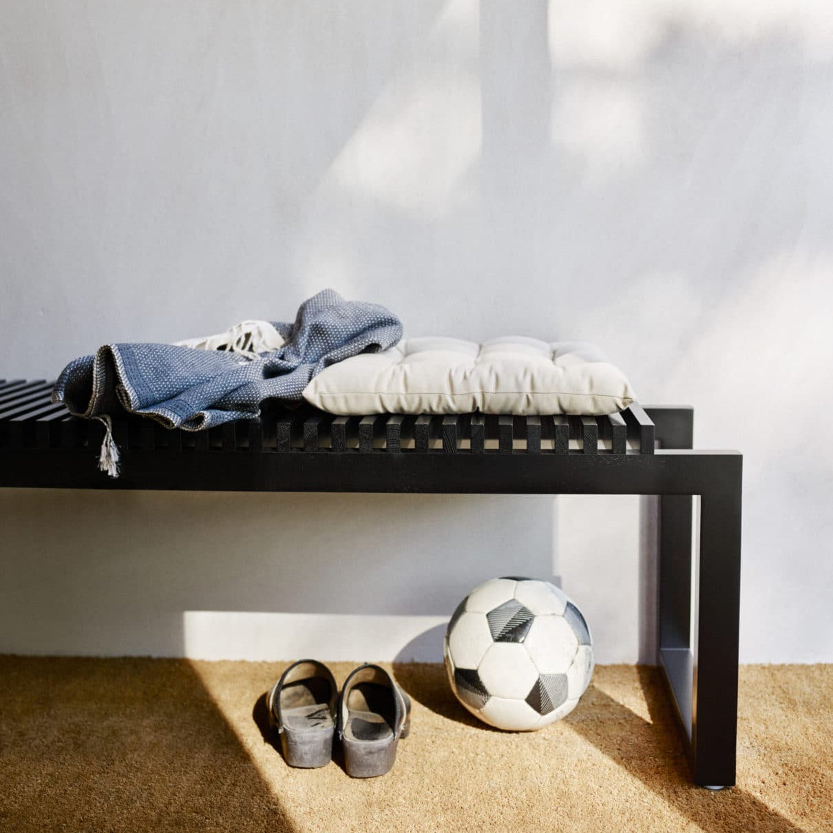 SkagerakCutter Bench Black - Batten Home