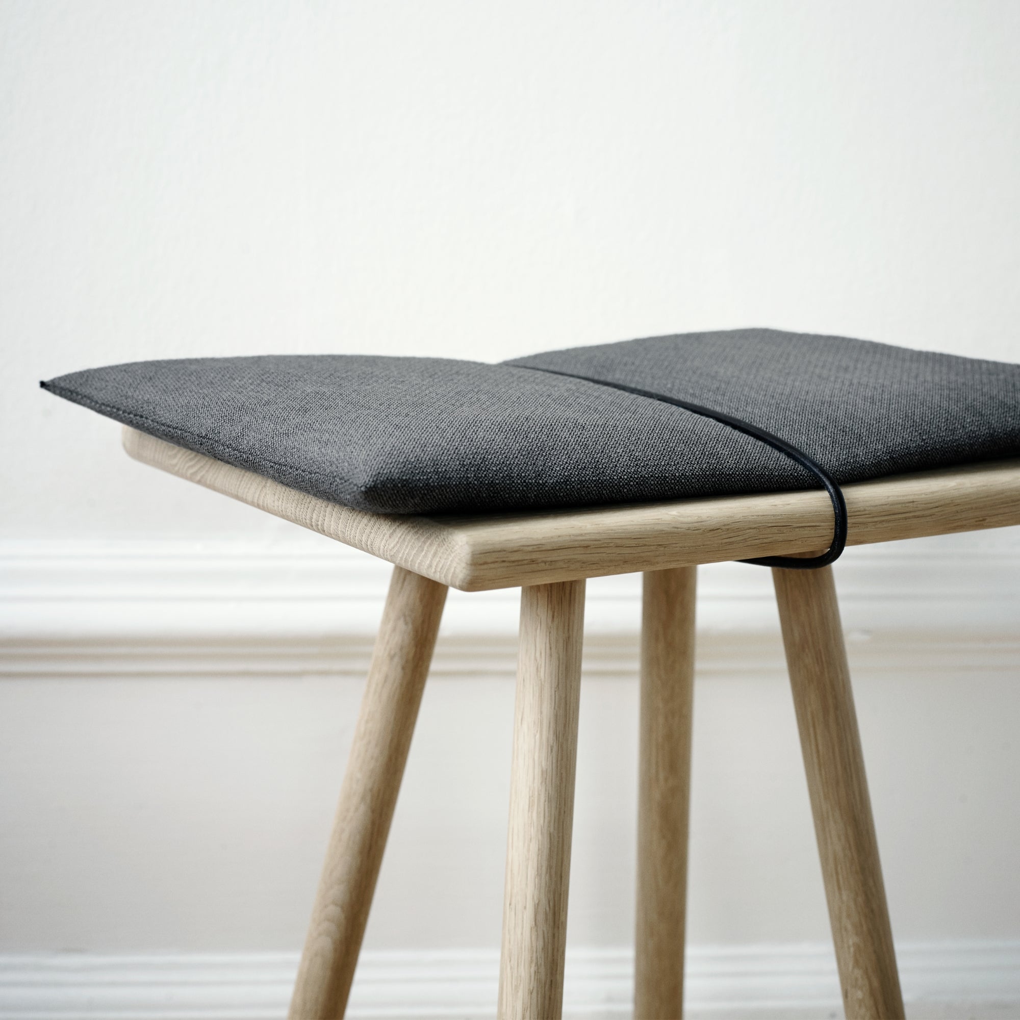 SkagerakGeorg Stool - Batten Home