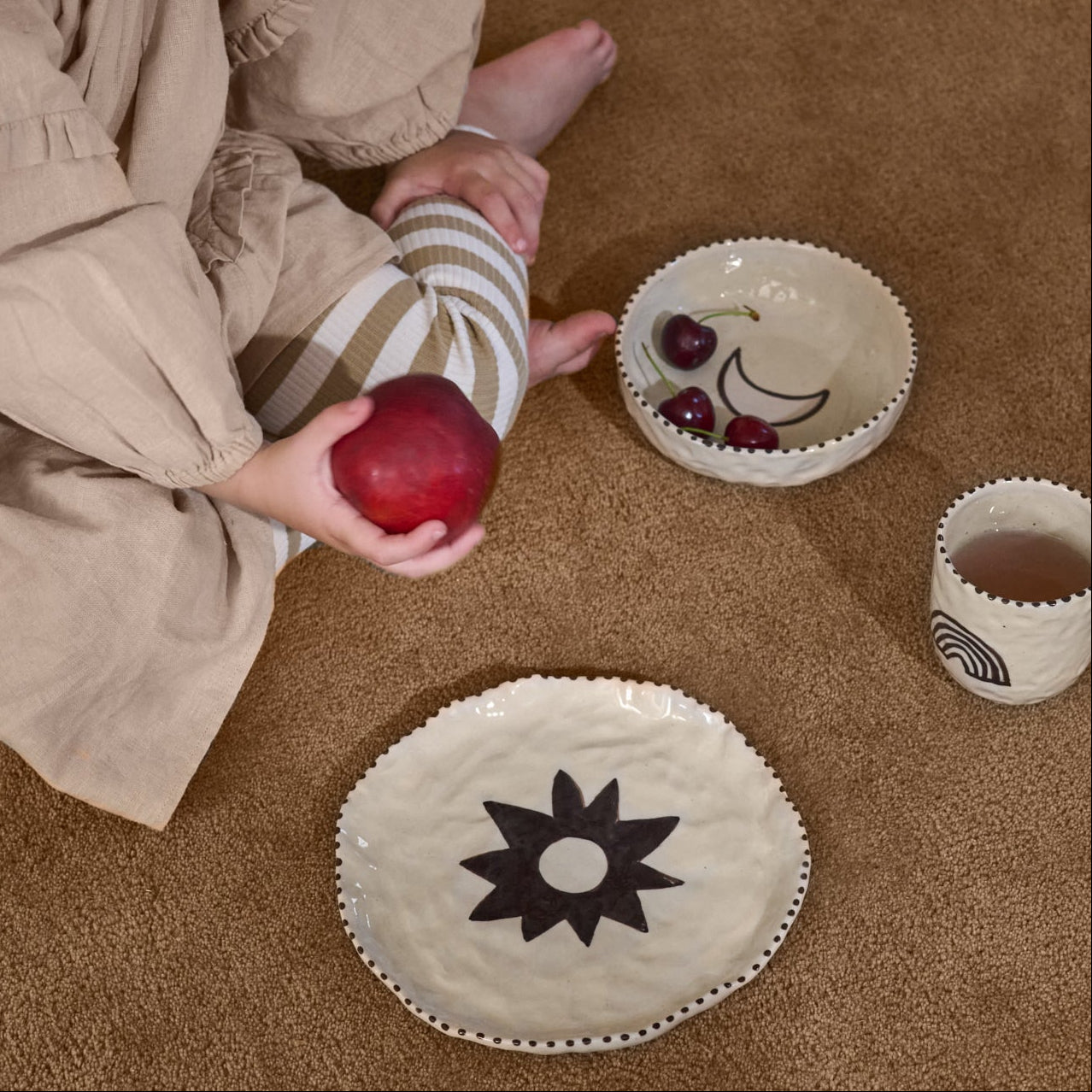 Naive Ceramic Set