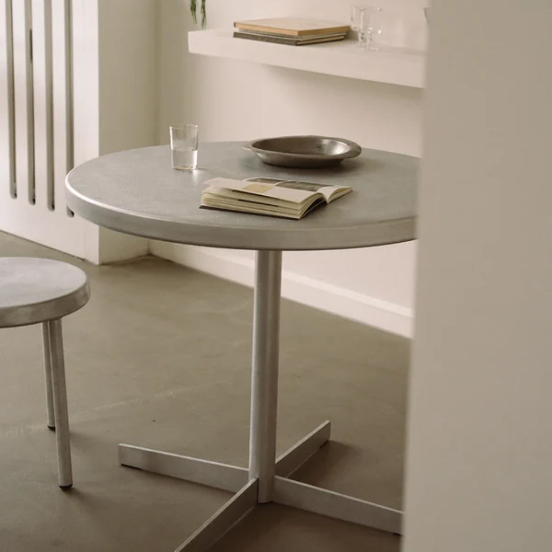 Tasca Table