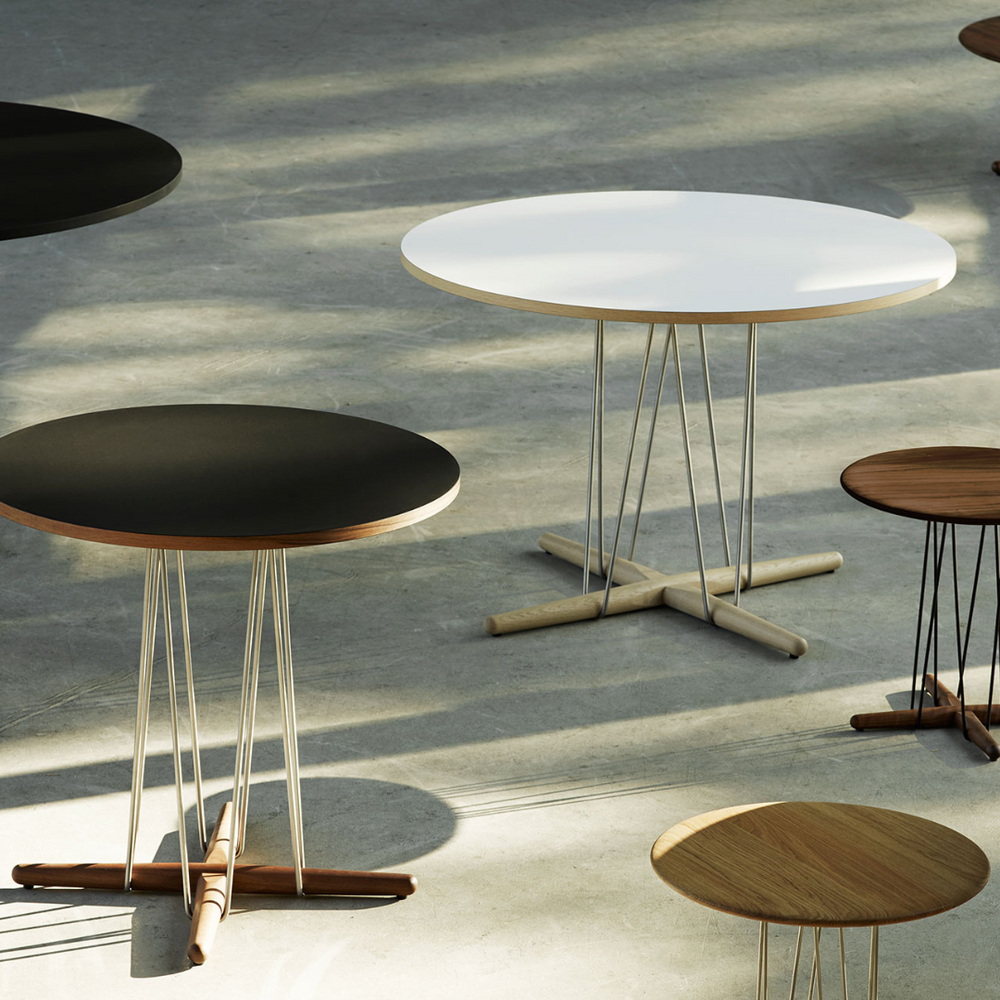 Carl Hansen & Søn - E020 Embrace Table Ø43.3
