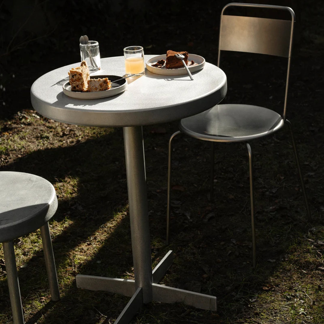 Tasca Table