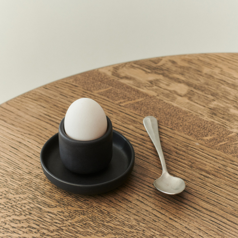 PISU 18 Egg Cup
