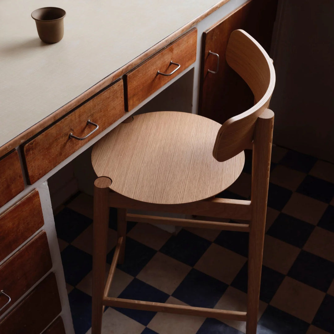 J184 Øst Bar Chair