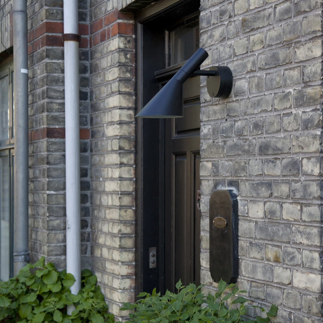 Louis Poulsen AJ50 Outdoor Wall Lamp - Batten Home