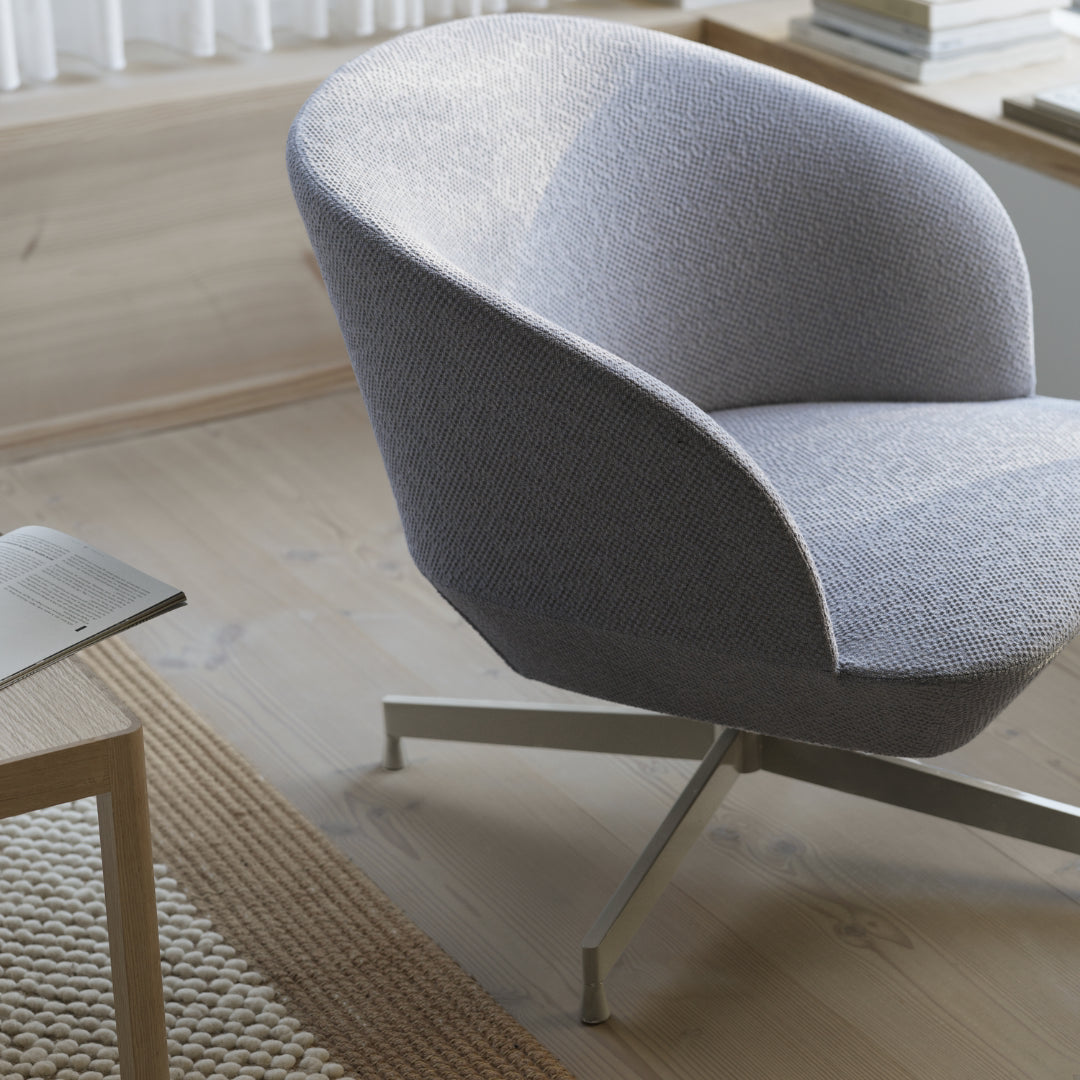 Oslo Lounge Chair - Swivel Base