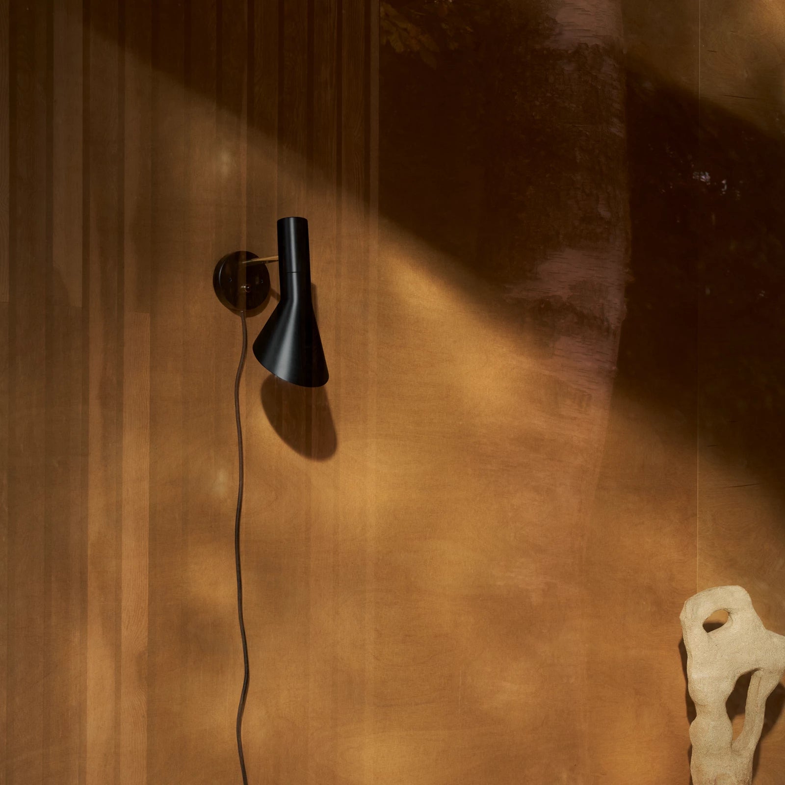 AJ Wall Lamp - Batten Home