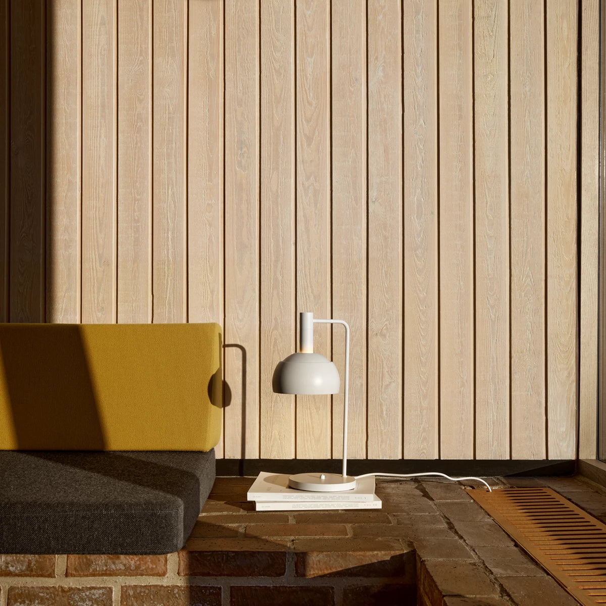 FJ Elements Table Lamp