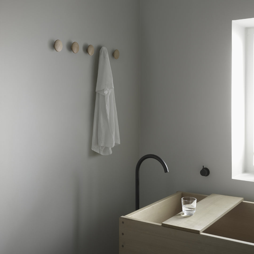 Muuto Dots Wood - Medium - Batten Home